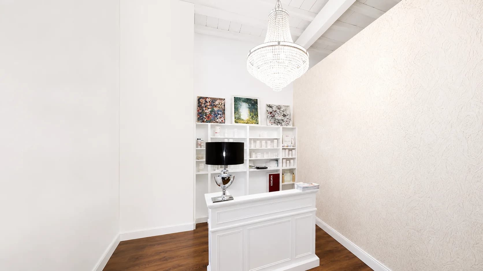 Ingresso luminoso di Oliviér Beauty Boutique a Roma centro